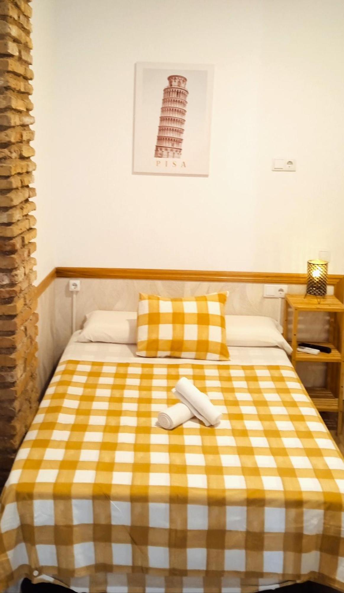 Hostal Costa-luz Bejar 28-30