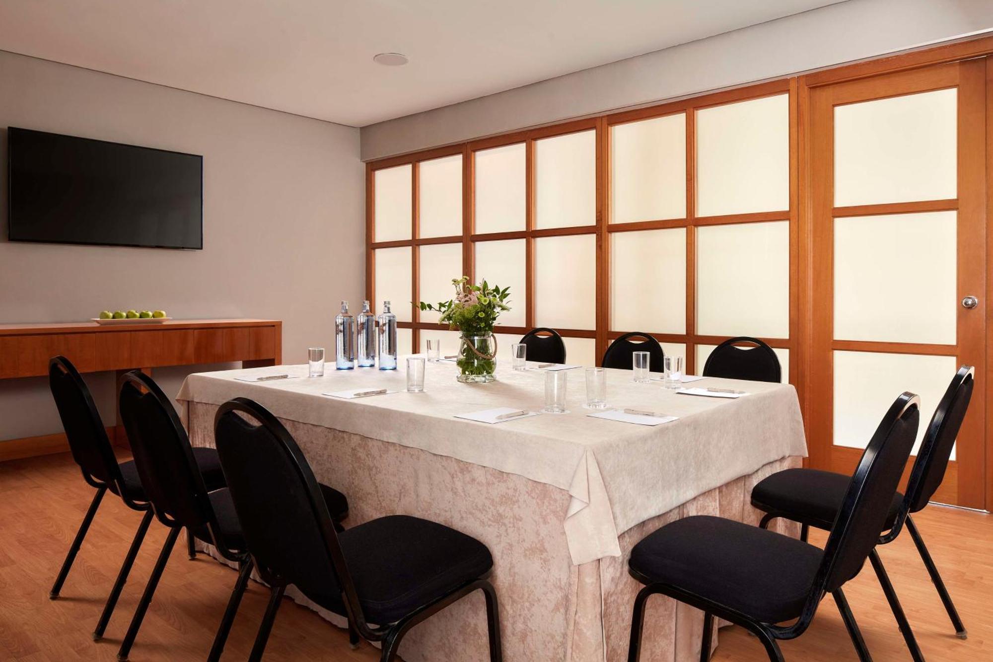 Nh Luz Hotel Huelva