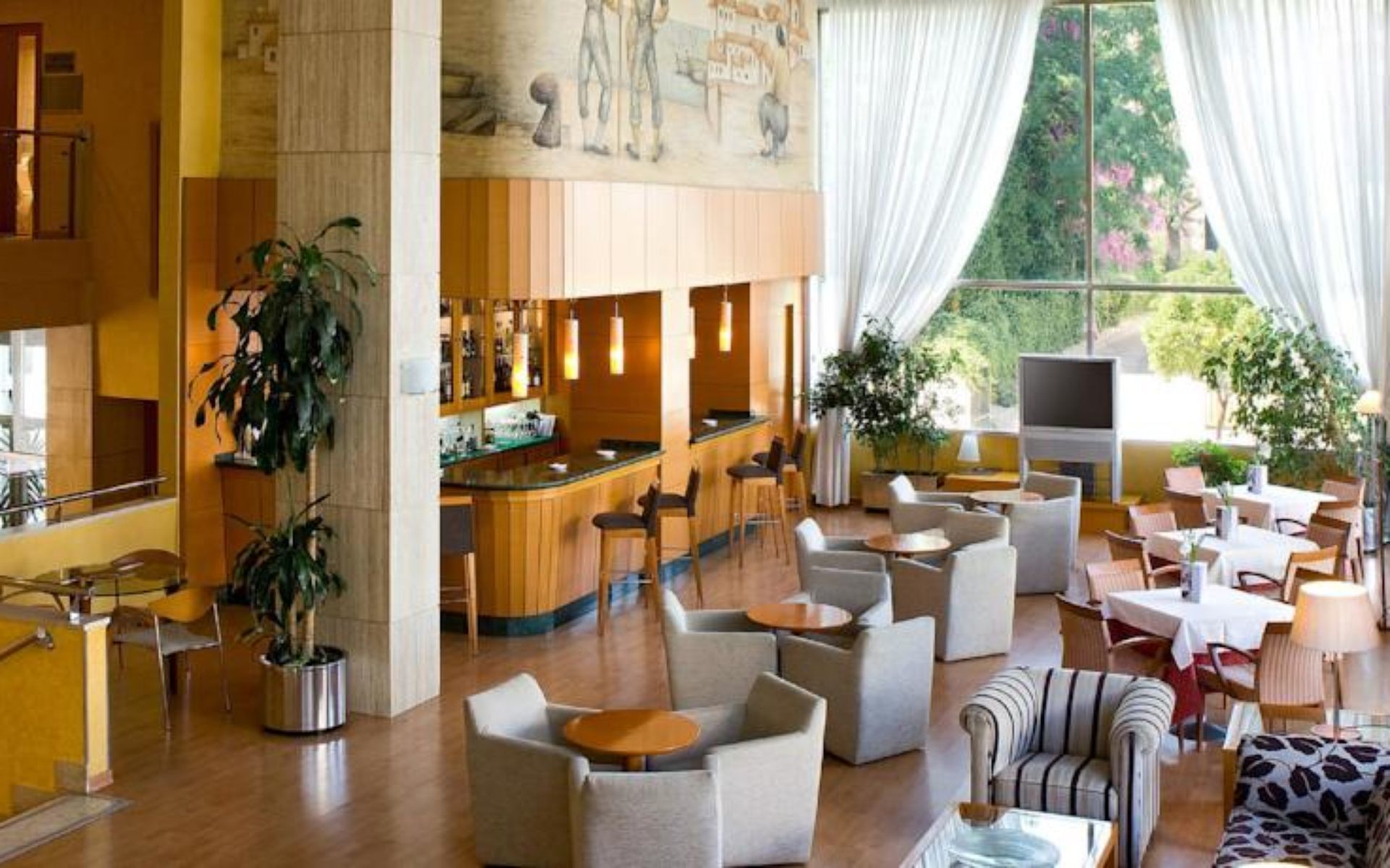 Hotel Nh Luz