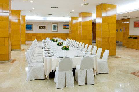 Hotel Nh Luz 4*