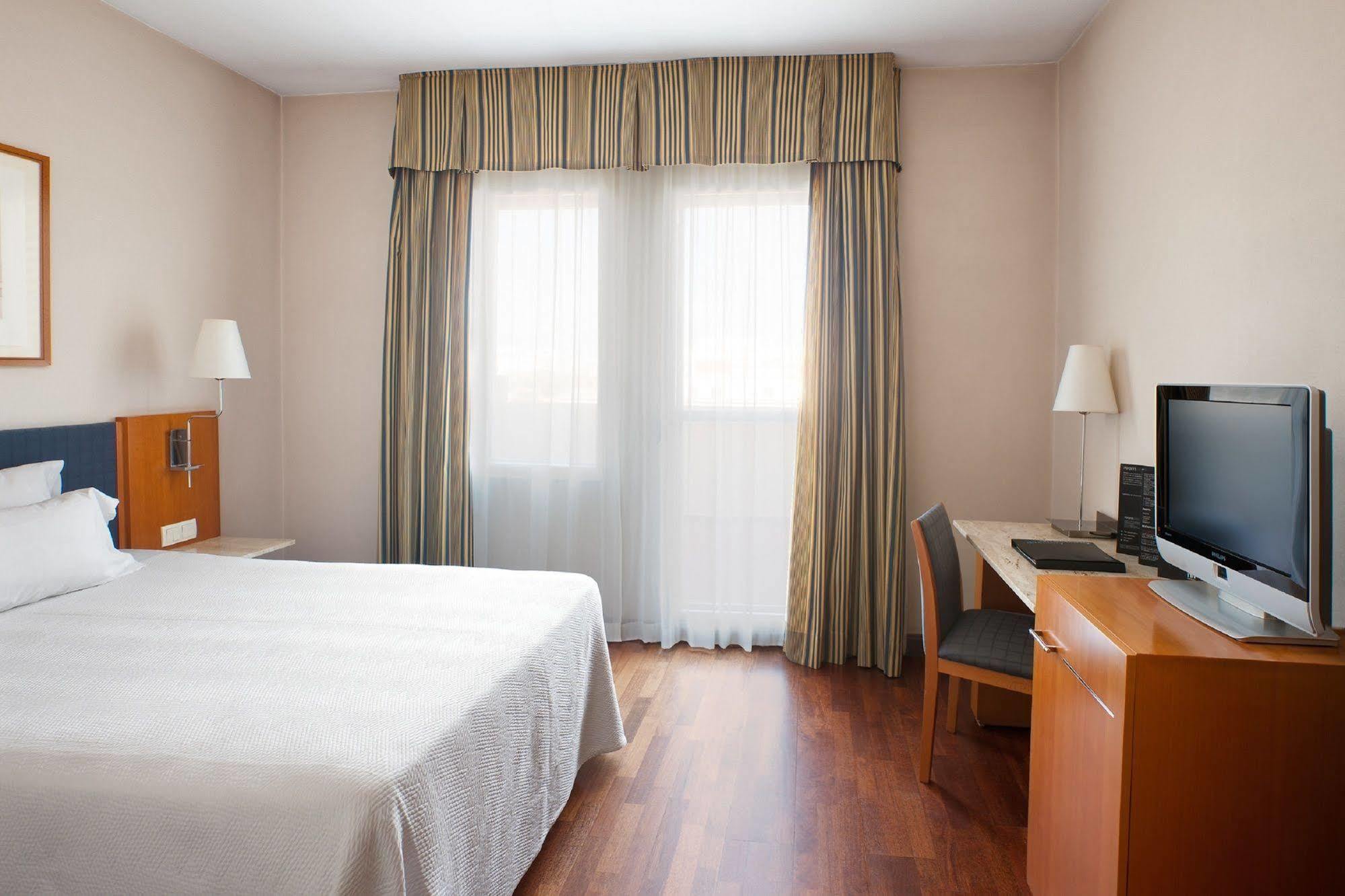 Nh Luz Hotel
